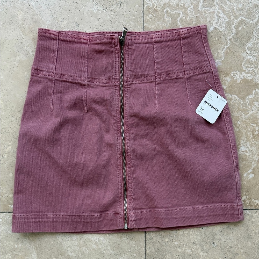 *NWT* Free People, Denim Mini Skirt, Dark Pink, Zipper front, size 28